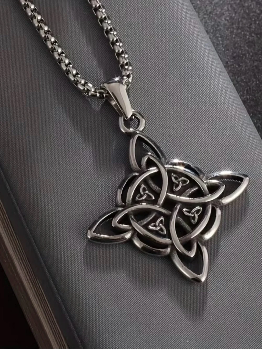 Witch Knot Necklace Viking Celtic Eternal Knot Pendant Men Women Stainless Steel
